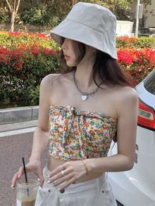 滿身花卉前繫帶短款抹胸帶上衣