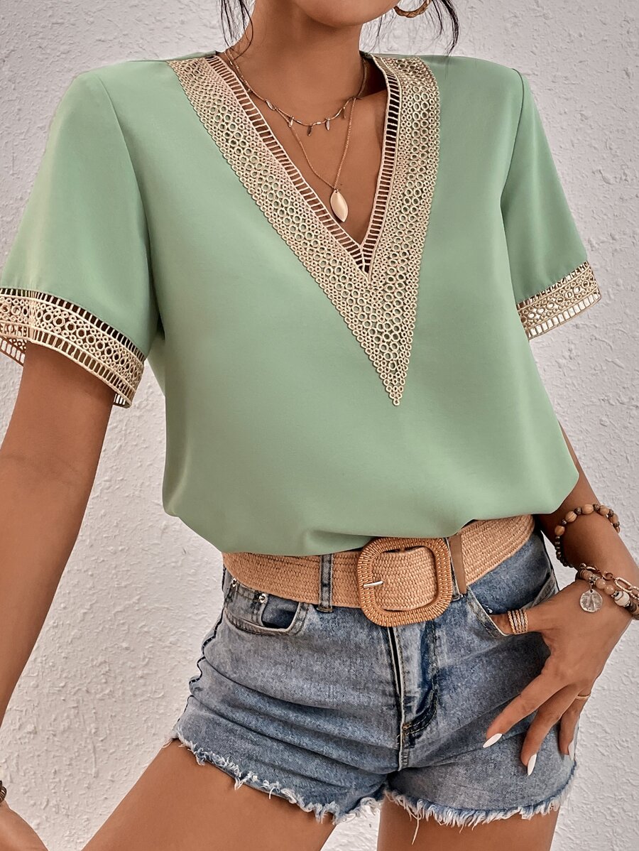 SHEIN Clasi Contrast Guipure Lace Blouse - Mint Green - View 1