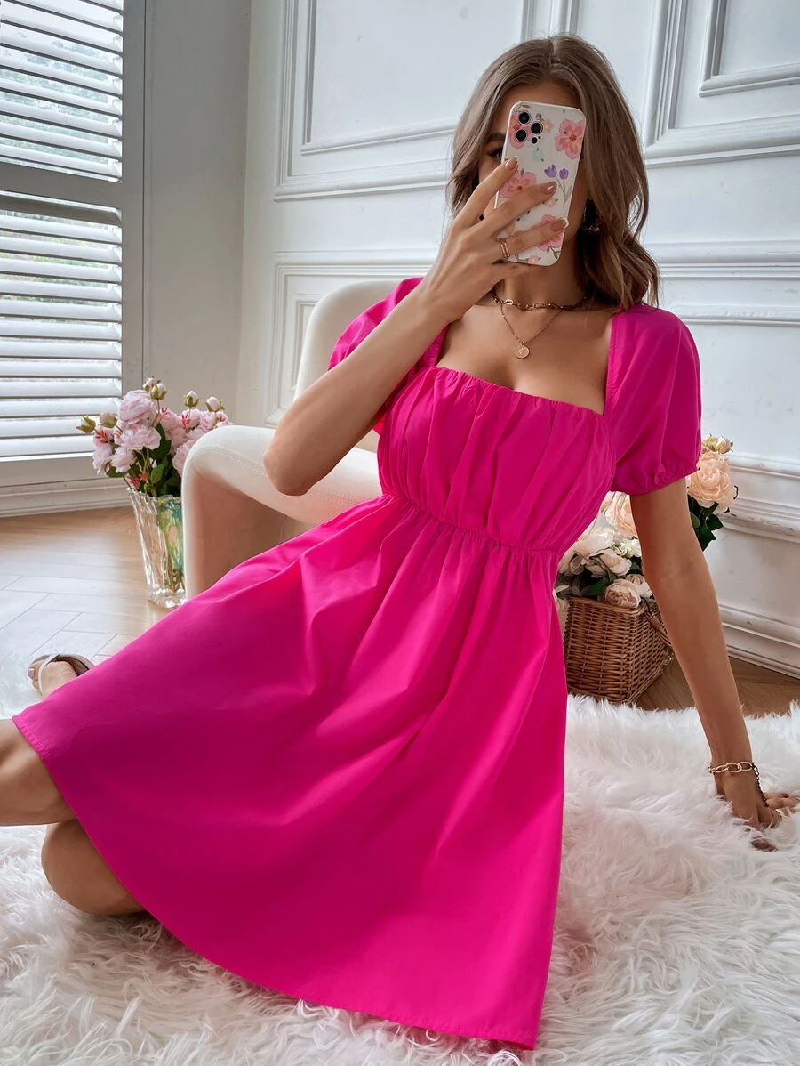 Vestido de cuello cuadrado pecho con fruncido con fruncido con cordón trasero