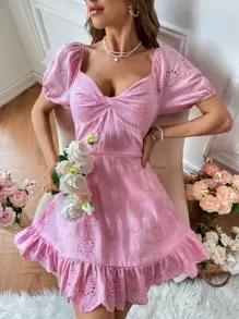 SHEIN VCAY Vestido con bordado con ojal girante de manga farol bajo con fruncido - Rosa - Ver 4