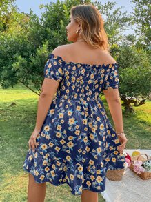 Breezaya Vestido de talla grande con estampado floral bohemio, hombros descubiertos, plisado y volado en el bajo para verano - Azul Marino - Ver 2