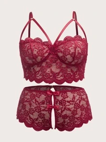 Classic Sexy Plus Scallop Trim Bow Front Crotchless Lace Underwire Lingerie Set - Burgundy - View 1