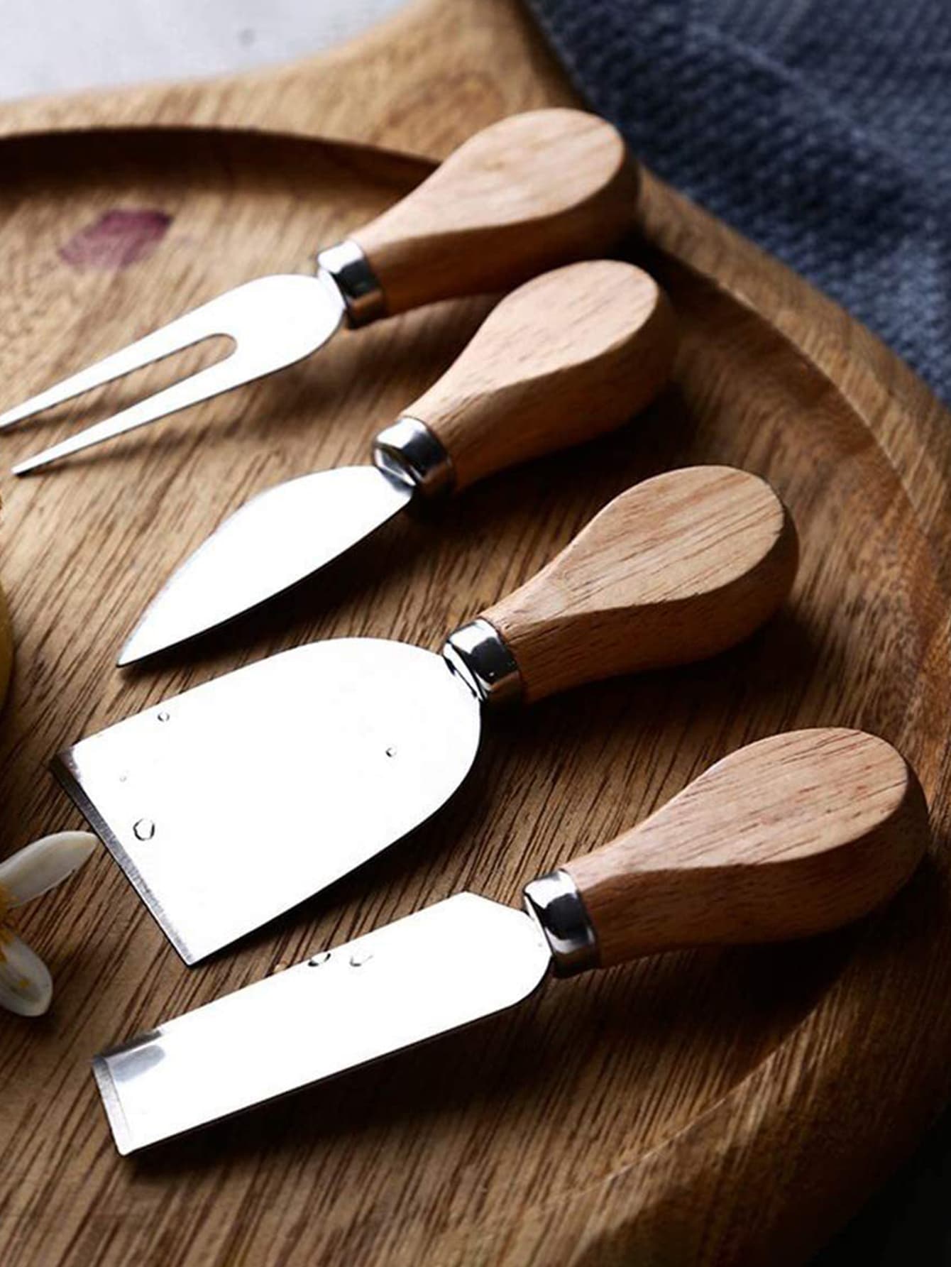 4pcs Wooden Handle Cheese Tool
