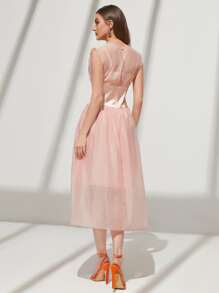 Modelyn 網紗拼接後鎖孔連衣裙 - 淺粉色 - 查看 2