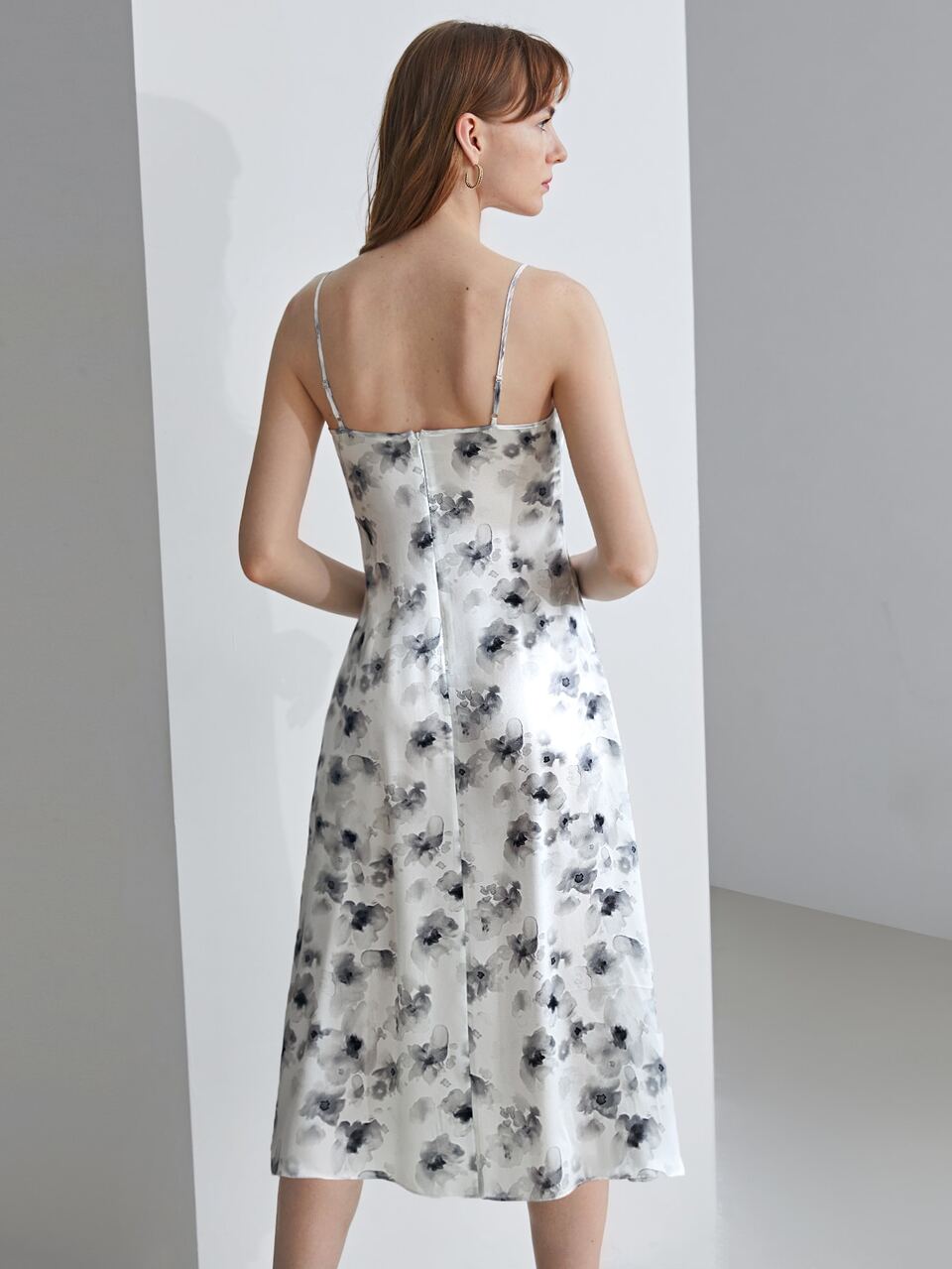 MOTF Vestido fluido 100% sedoso floral