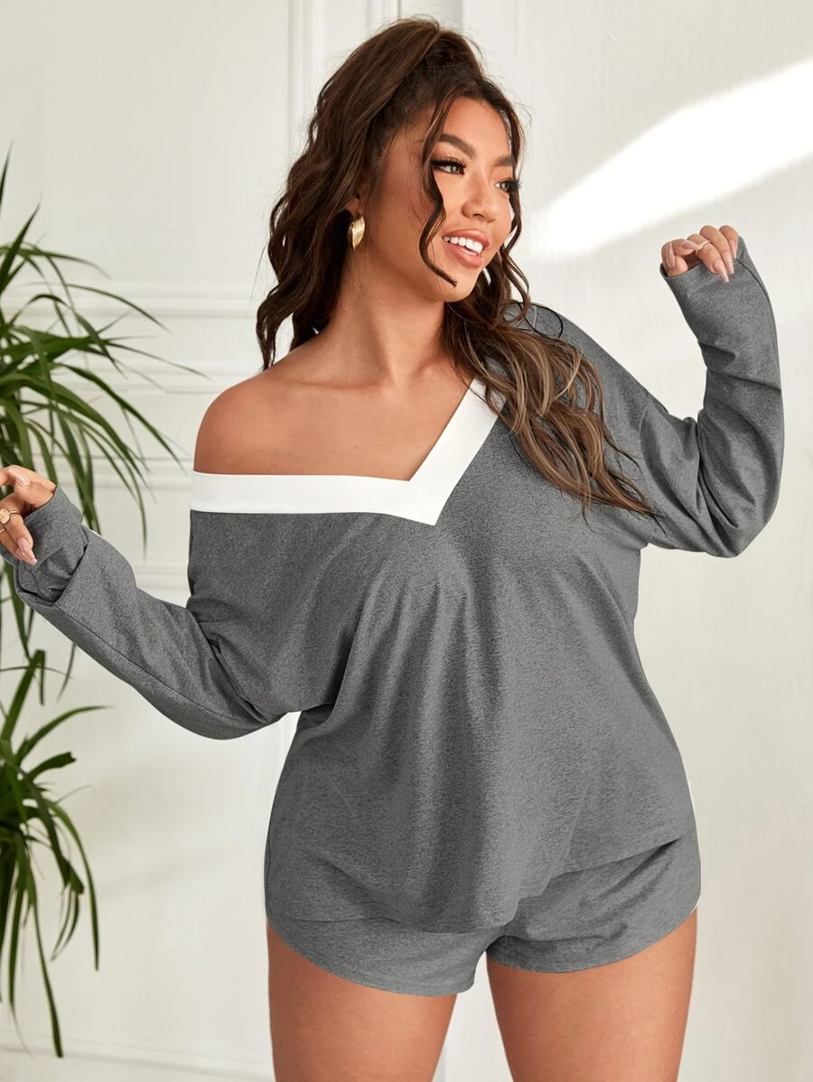 Conjunto de pijama de camiseta de cuello en V y pantalones cortos talla grande / Conjunto de pijama Conjunto de ropa de descanso talla grande Ropa de descanso sin hombros talla grande Ropa de dormir talla grande Ropa deportiva talla grande - Gris Oscuro - Ver 1