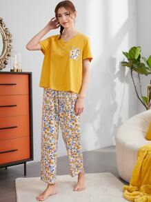 SHEIN Unity 口袋貼布T恤和印花長褲睡衣套裝 - 彩色 - 查看 3