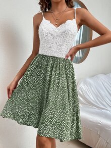 Ditsy Floral Print Contrast Lace Cami Dress - Multicolor - View 5