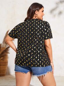 SHEIN Clasi Plus Gold Dot & Confetti Heart Print Puff Sleeve Notched Neck Blouse - Black - View 2