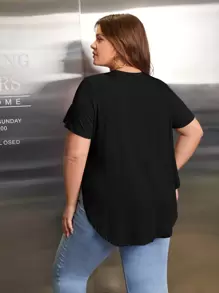 SHEIN Essnce Camiseta unicolor bajo curvo