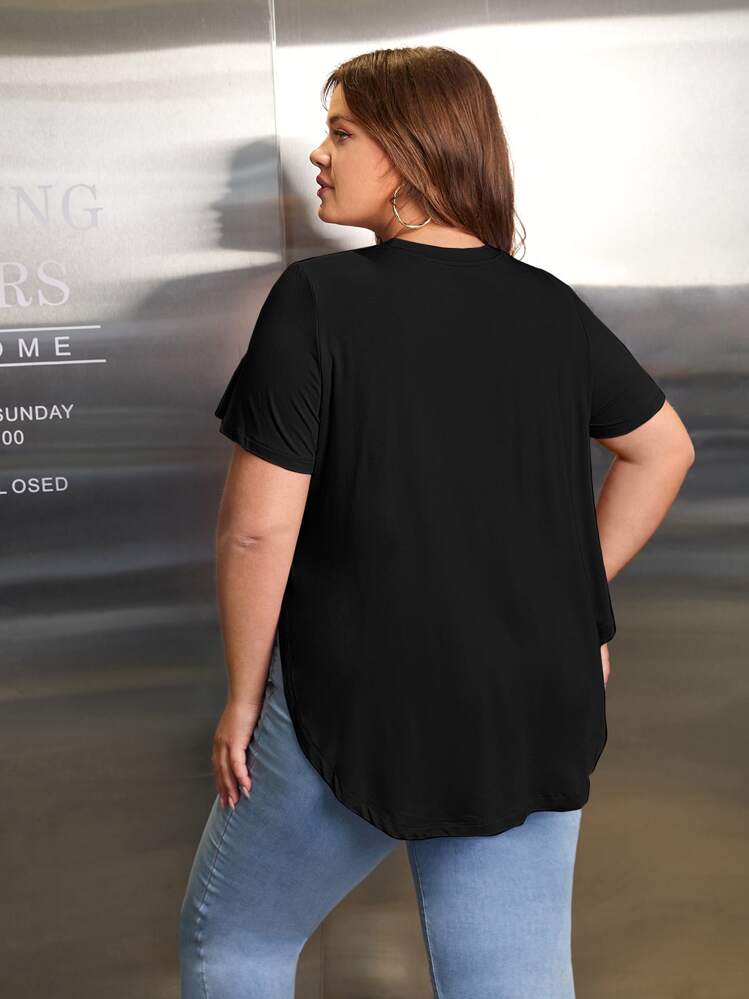 SHEIN Essnce プラス ソリッド カーブヘム Tシャツ - ブラック - 見る 2