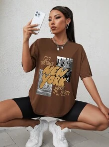INAWLY 标语和建筑印花落肩 T 恤 相聚纽约 享受派对 - 咖啡棕 - 查看 4