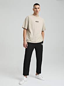 WE-R1 Men Letter & Figure Graphic Tee - Beige - View 4