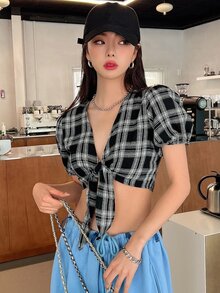 DAZY 格紋印花泡泡袖前打結短款襯衫 - 黑與白 - 查看 6