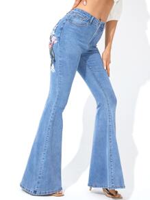 Floral Embroidery Flare Leg Jeans - Light Wash - View 4