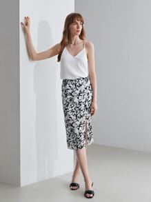 MOTF PREMIUM 100% SILK FLORAL MIDI SKIRT - Black and White - View 5
