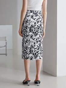 MOTF PREMIUM 100% SILK FLORAL MIDI SKIRT - Black and White - View 3