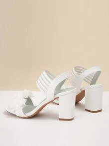 Women's White Flower Decor Thin Strap Metal Buckle Chunky Heel Sandals, Minimalist Fashion, Casual For Spring & Summer