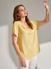 SHEIN LUNE Plus Keyhole Neckline Fold Pleated Pearls Beaded Tee - Yellow - View 2