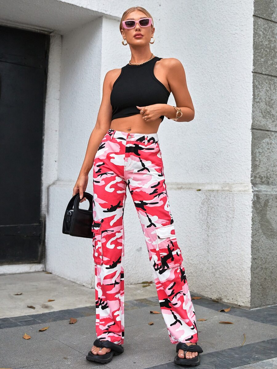 SHEIN Tall Camo Print Flap Pocket Side Cargo Jeans - Multicolor - View 1