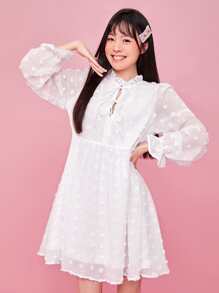 SHEIN Frenchy 圓點前打結荷葉袖娃娃裙 - 白色 - 查看 1