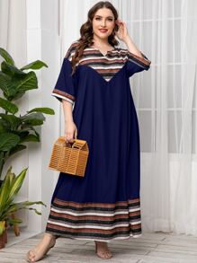 Seusyu 大碼條紋和幾何圖案缺口領落肩袖連衣裙