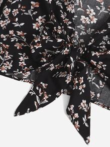 SHEIN PETITE Floral Print Knot Front Butterfly Sleeve Crop Top - Black - View 3