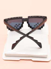 1pc Mosaic Pattern Party Glasses, Plastic Party Prop Glasses For Party Shades Beach Accessories Halloween For Summer Beach Vacation,Outdoor,Travel - Black and White - View 7