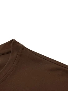 Manfinity Homme 男士人物和標語圖案T恤 - 巧克力棕 - 查看 3