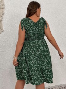 SHEIN LUNE Plus Ditsy Floral Print Tie Shoulder Dress - Green - View 2