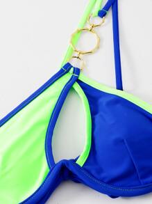 Two Tone Bikini Set Ring Linked Cut Out One Shoulder Underwire Bra & Bikini Bottom 2 Piece Bathing Suit - Multicolor - View 4