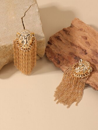 獅子頭和金屬流蘇耳墜