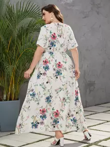 Mulvari 大碼印花交叉領繫腰帶洋裝 - 白色 - 查看 2