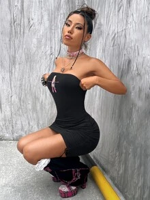 ROMWE PUNK Figure & Slogan Graphic Drawstring Tube Bodycon Dress - Black - View 4