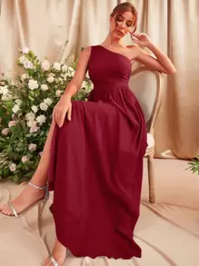 SHEIN Belle 勃艮第红色单肩开叉伴娘礼服