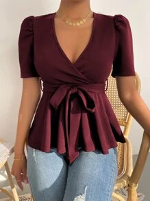 SHEIN Privé Camiseta de manga farol de cuello cruzado con cinturón peplum - Granate - Ver 1