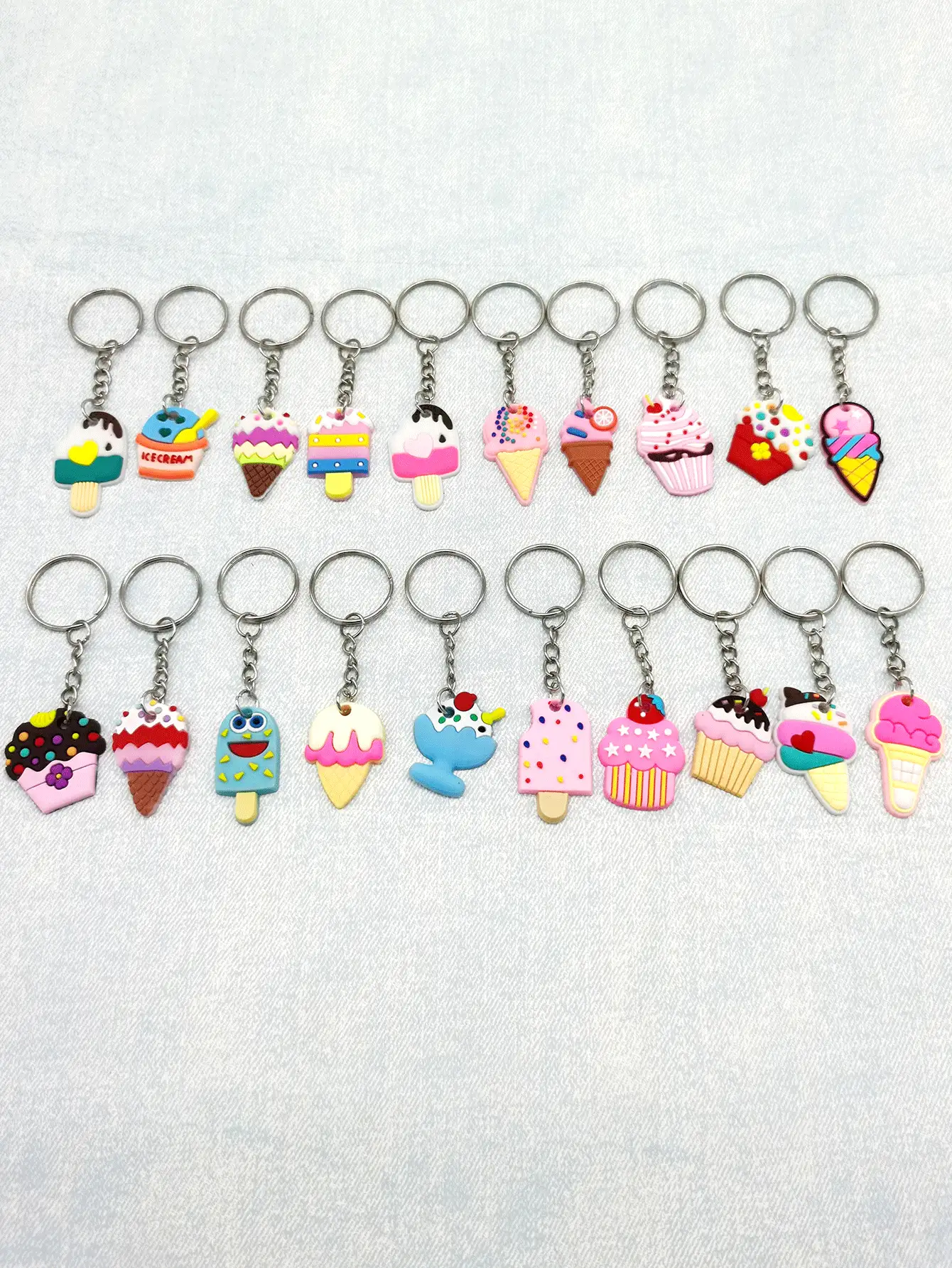 20/22/24/36个卡通冰淇淋钥匙扣，适合用作派对礼物、节日用品、返校礼物