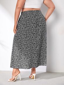 SHEIN LUNE Plus Ditsy Floral Split Thigh Skirt - Black and White - View 2