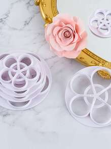 6pcs Plum Blossom Shaped Baking Cookies And Cake Decorations - White - View 3