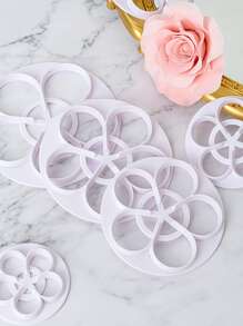 6pcs Plum Blossom Shaped Baking Cookies And Cake Decorations - White - View 4