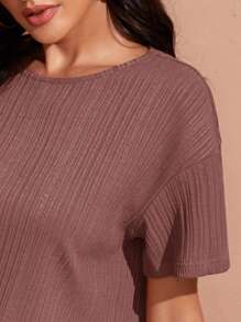 SHEIN LUNE Conjunto pantalones de pierna ancha con camiseta corta de hombros caídos - Color caoba - Ver 5