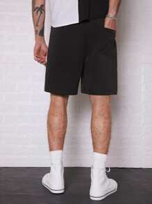 Manfinity Men Letter Graphic Shorts - Black - View 2