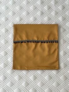 Pom Pom Decor Bed Runner - Vàng - Xem 5