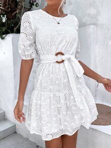 SHEIN Unity Vestido con cinturón de manga obispo con bordado con ojal de espalda con abertura de ojo bajo con fruncido - Blanco - Ver 6