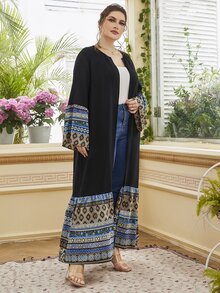 Al Najma Plus Mandala Print Open Front Abaya - Black - View 5