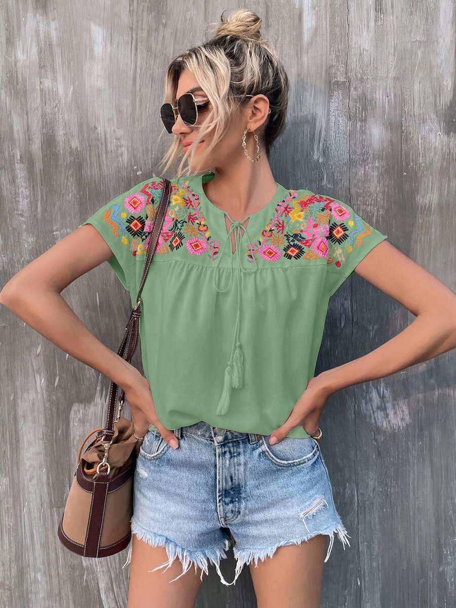 SHEIN Holidaya Geo Embroidery Tassel Tie Neck Batwing Sleeve Blouse - Green - View 1