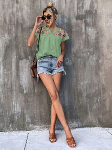 SHEIN Holidaya Geo Embroidery Tassel Tie Neck Batwing Sleeve Blouse - Green - View 5