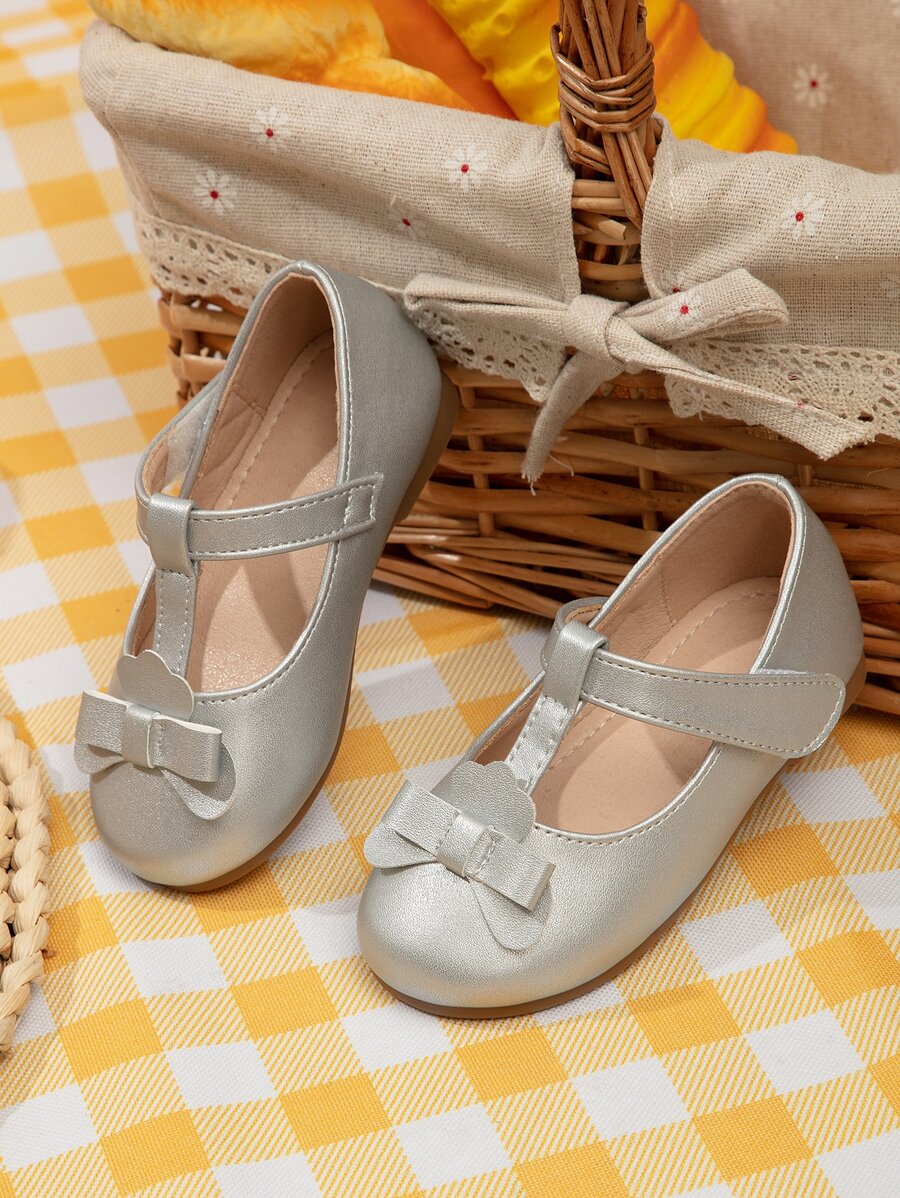 Girls Bow Decor Mary Jane Flats - Silver - View 1