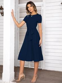 DEARCASE 隱藏口袋繫腰帶洋裝 - 藏蓝色 - 查看 4