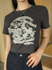 DAZY Figure & Letter Graphic Crop Tee - Dark Grey - View 7